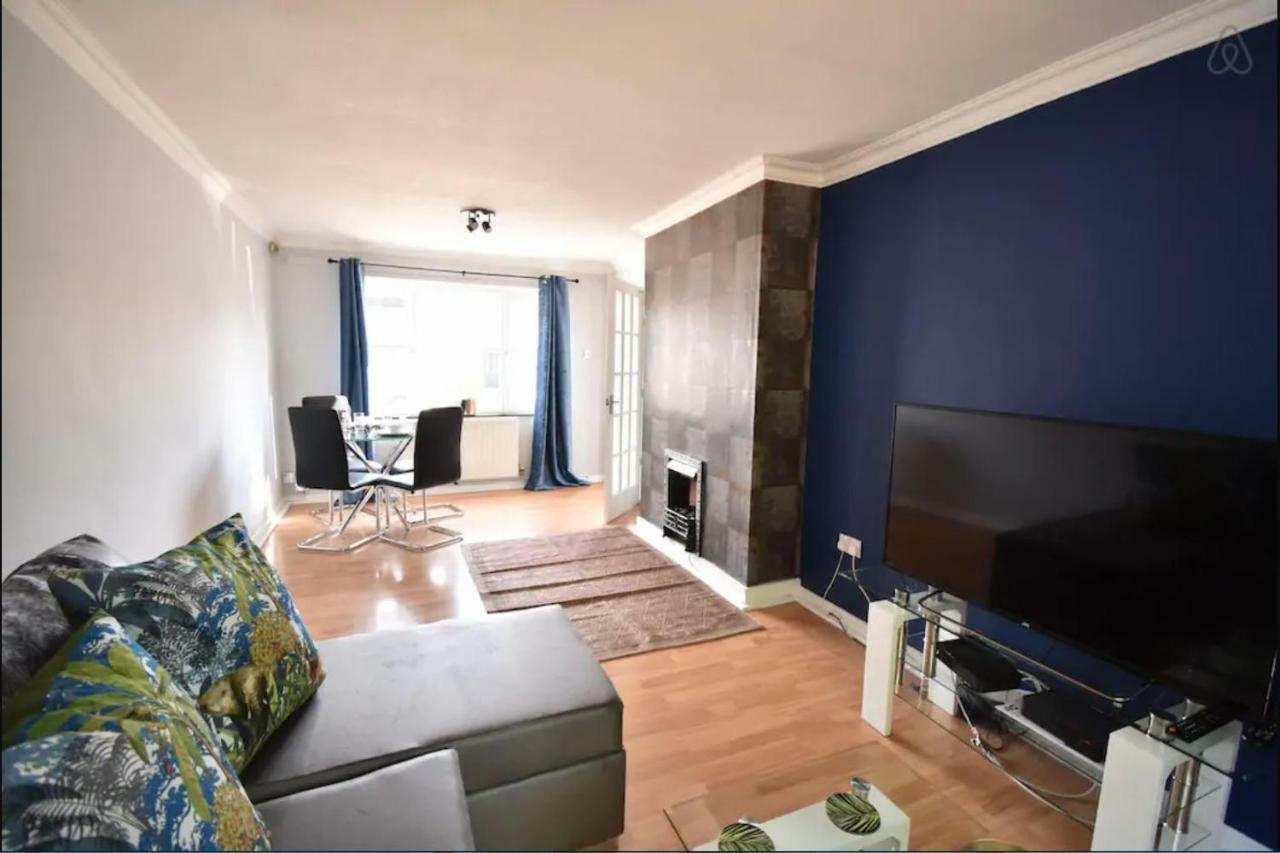 3-Bedroom Comfy Home in Solihull Exterior foto