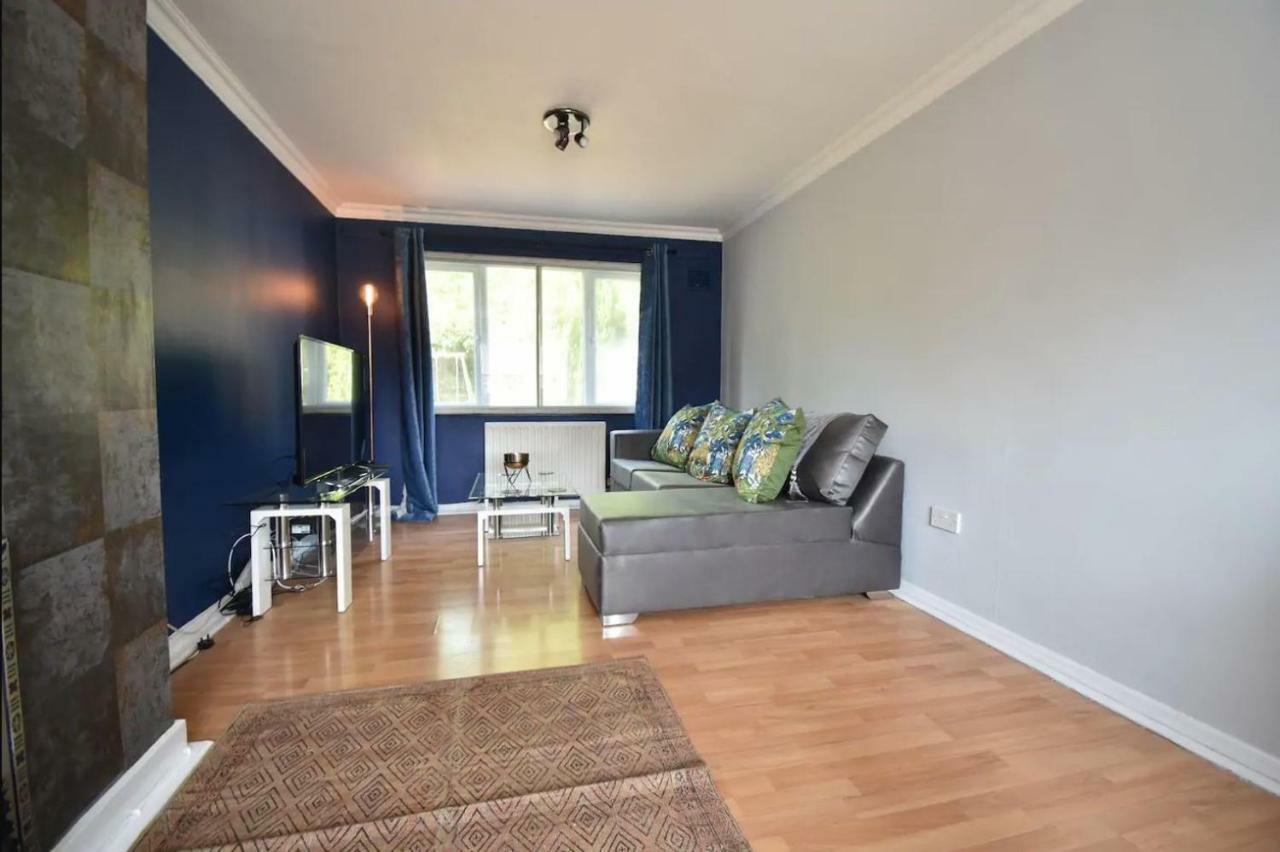 3-Bedroom Comfy Home in Solihull Exterior foto