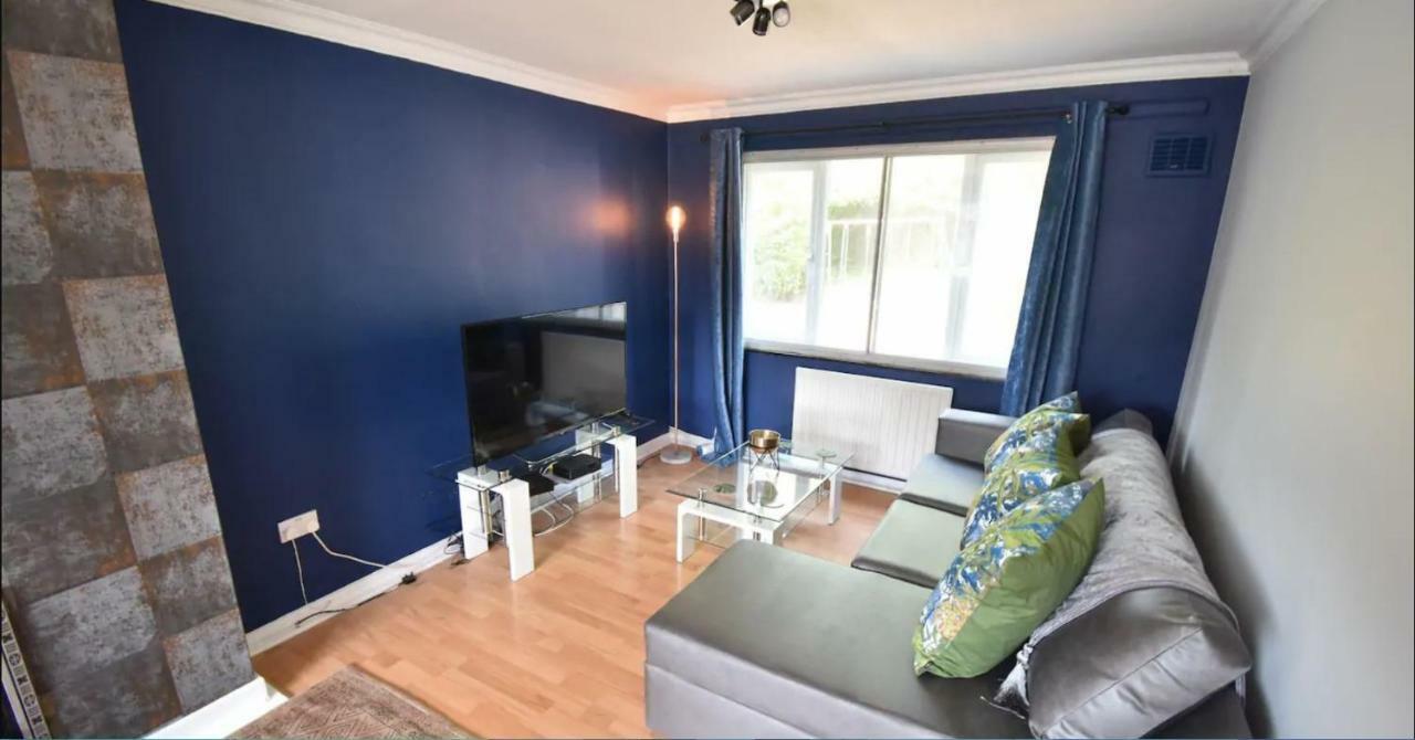 3-Bedroom Comfy Home in Solihull Exterior foto